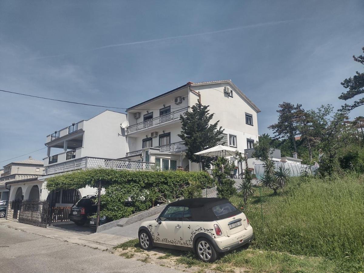 Apartments Vita Novi Vinodolski Exterior photo